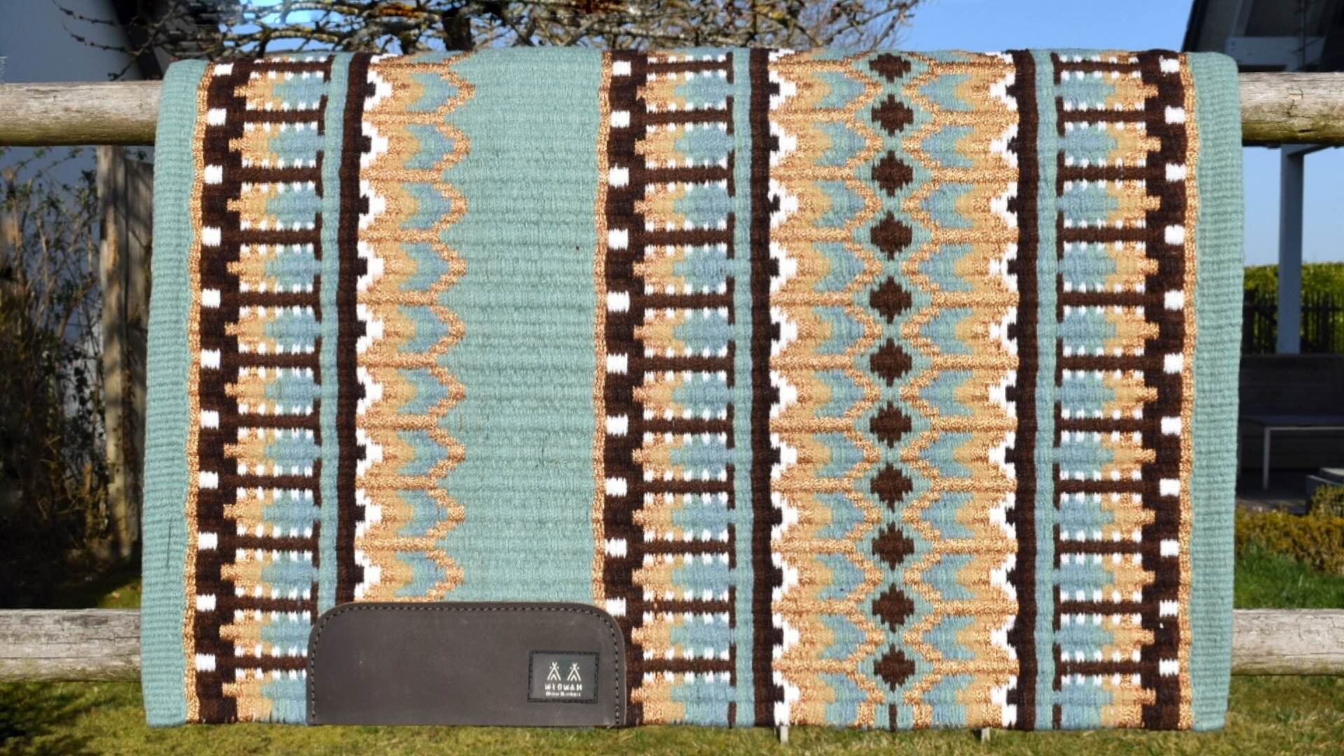 Show Blanket W W  426