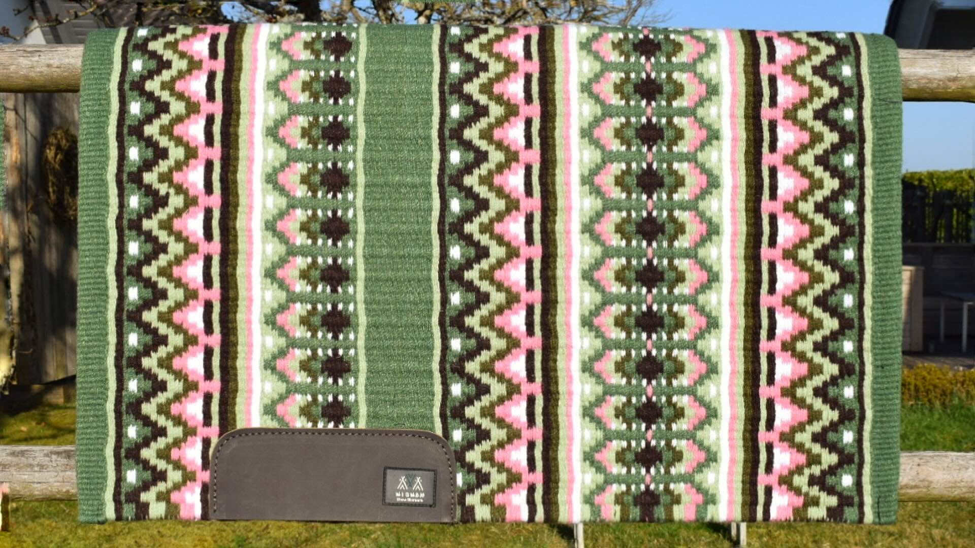 Show Blanket W W  424